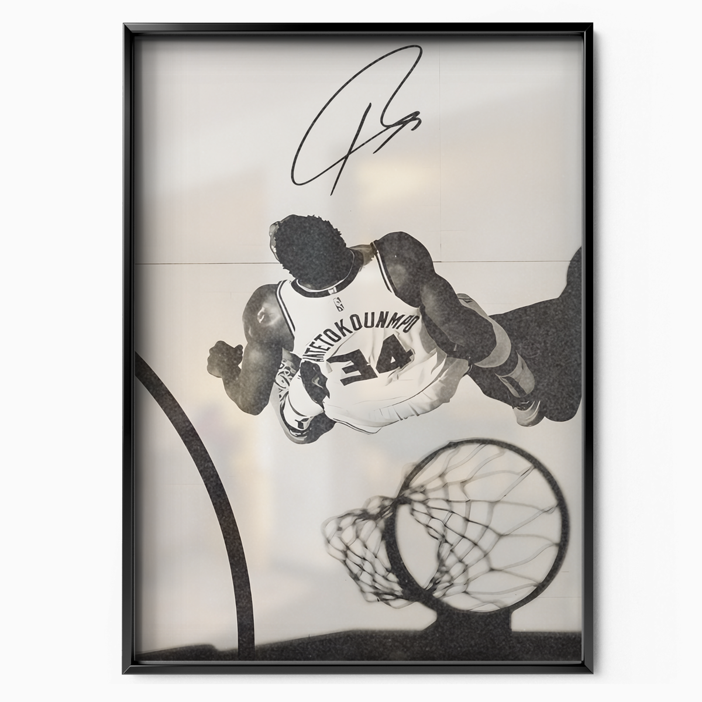 Giannis Antetokounmpo Milwaukee Bucks (#34) Overhead Dunk