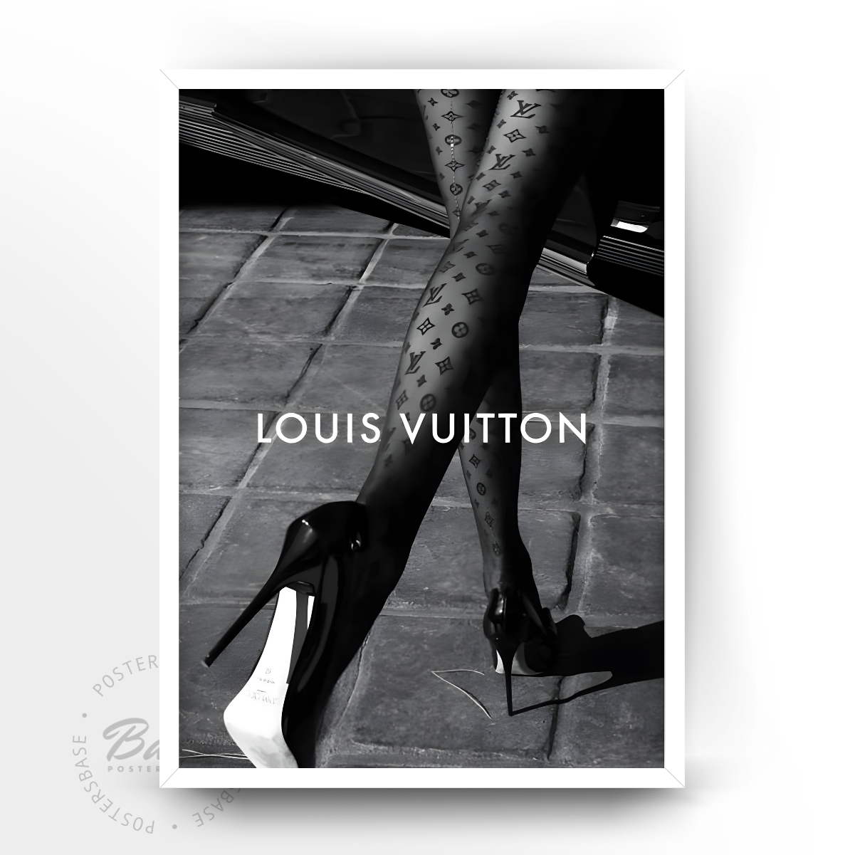 Girls wear Louis Vuitton