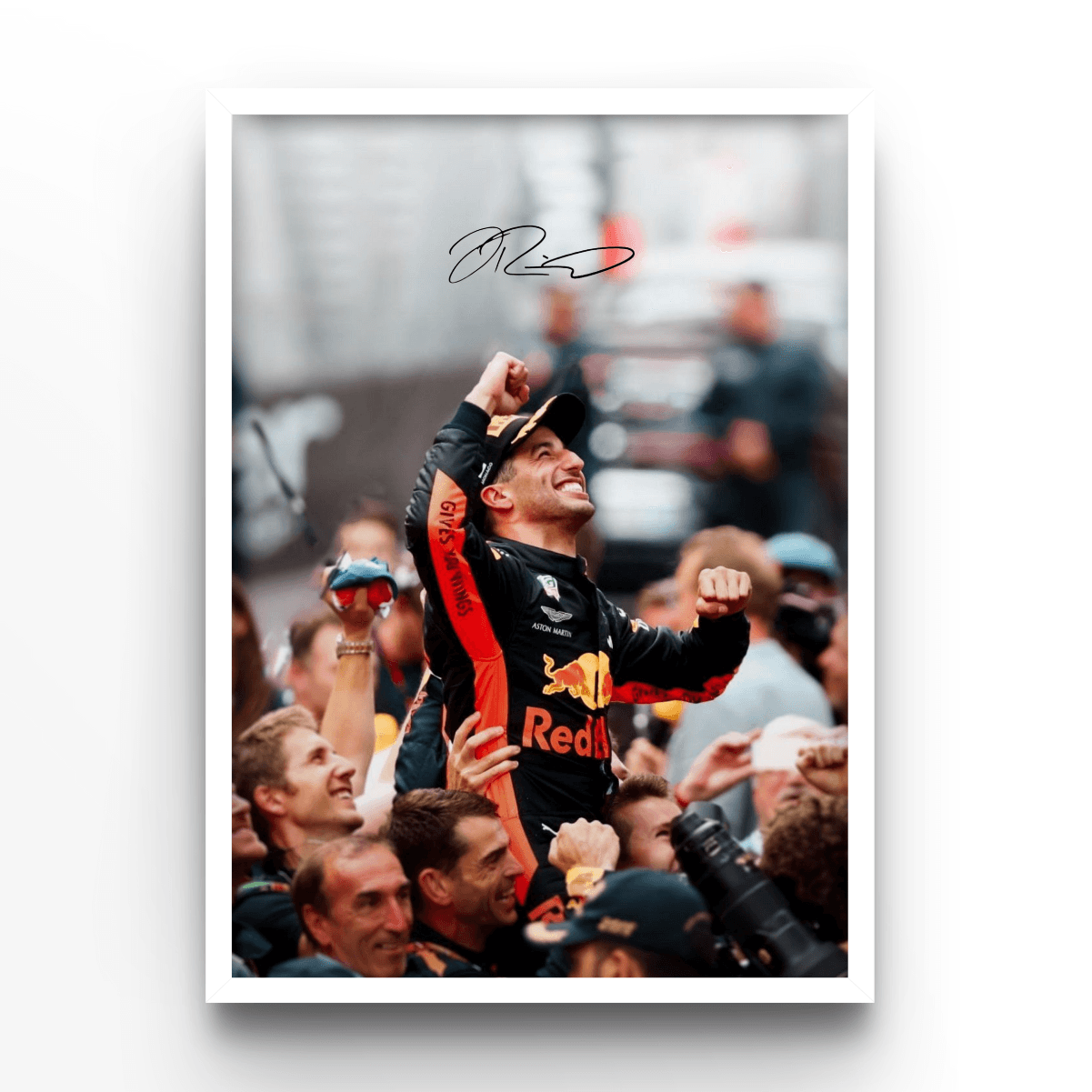 Daniel Ricciardo - A4, A3, A2 Posters Base - Poster Print Shop / Art Prints / PostersBase
